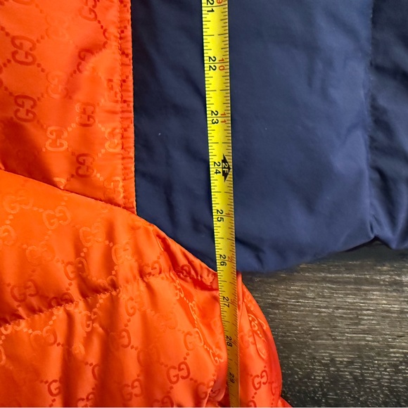 Gucci Monogram Vibrant Colorblock Orange and Navy Puffer Jacket 54IT - Picture 5 of 6